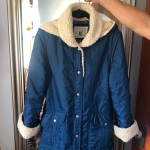 Vintage 70’s funnel neck long winter parka with detachable hood. Blue.